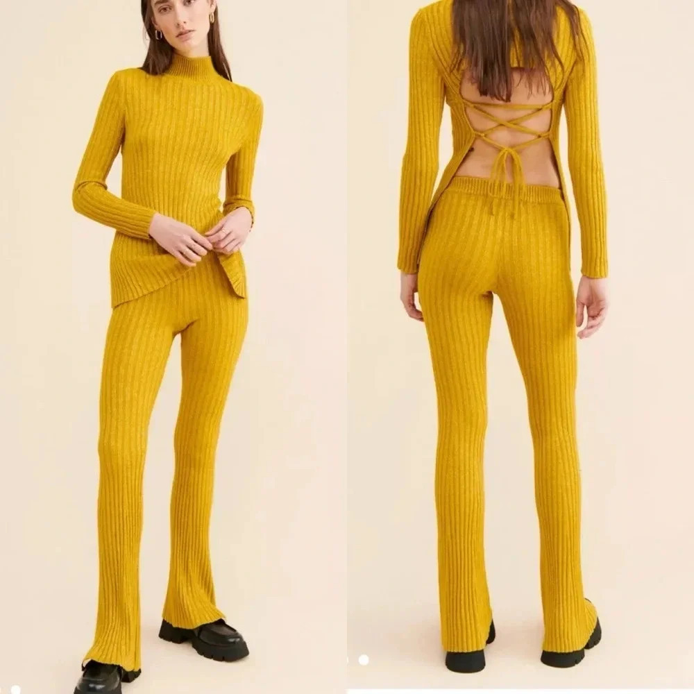 UO y2K vibe yellow metallic Knit Sweater Pant and top SET size Medium
